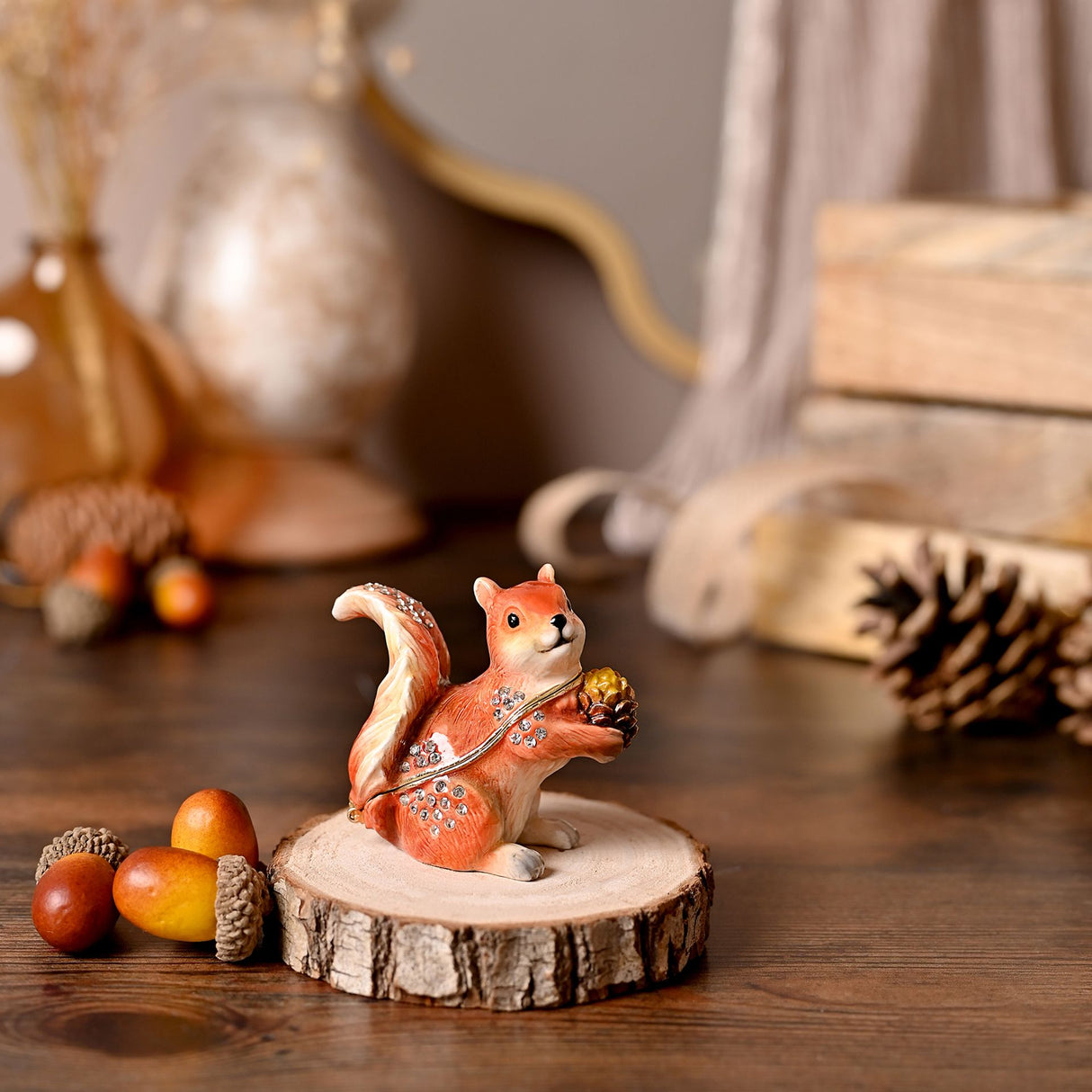 Treasured Trinkets - Red Squirrel
