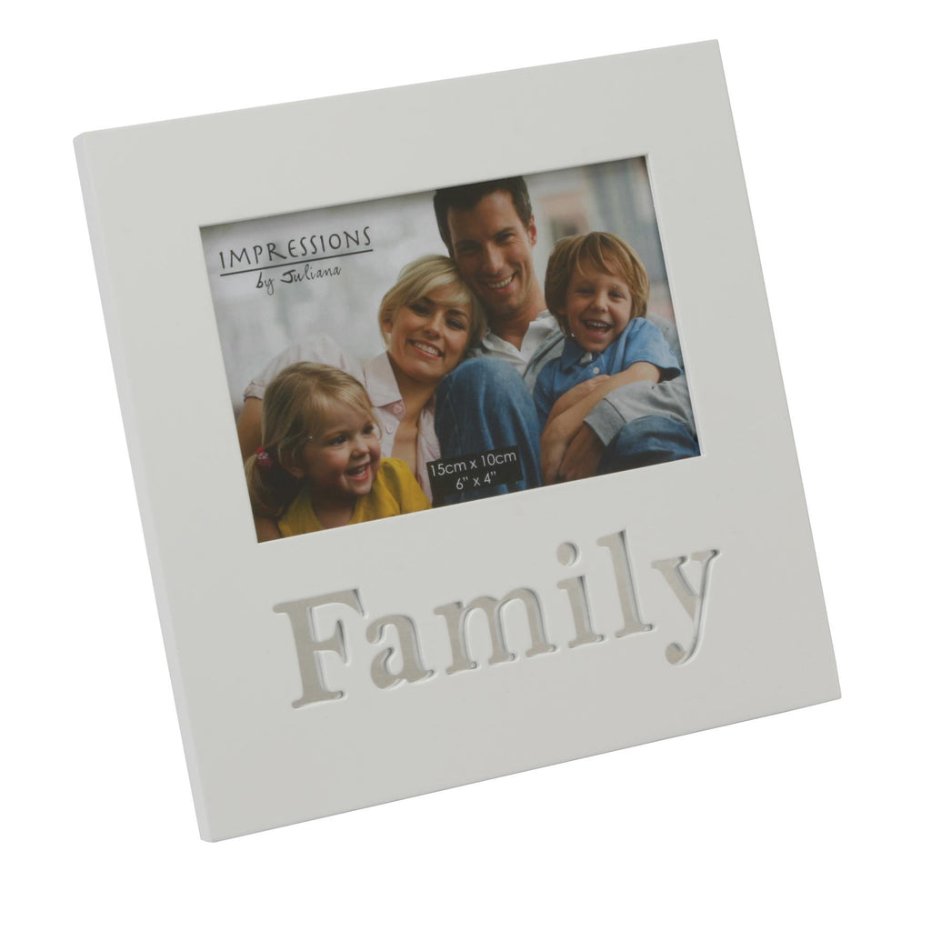 Family photo frame landscape 6x4£ white with Family text