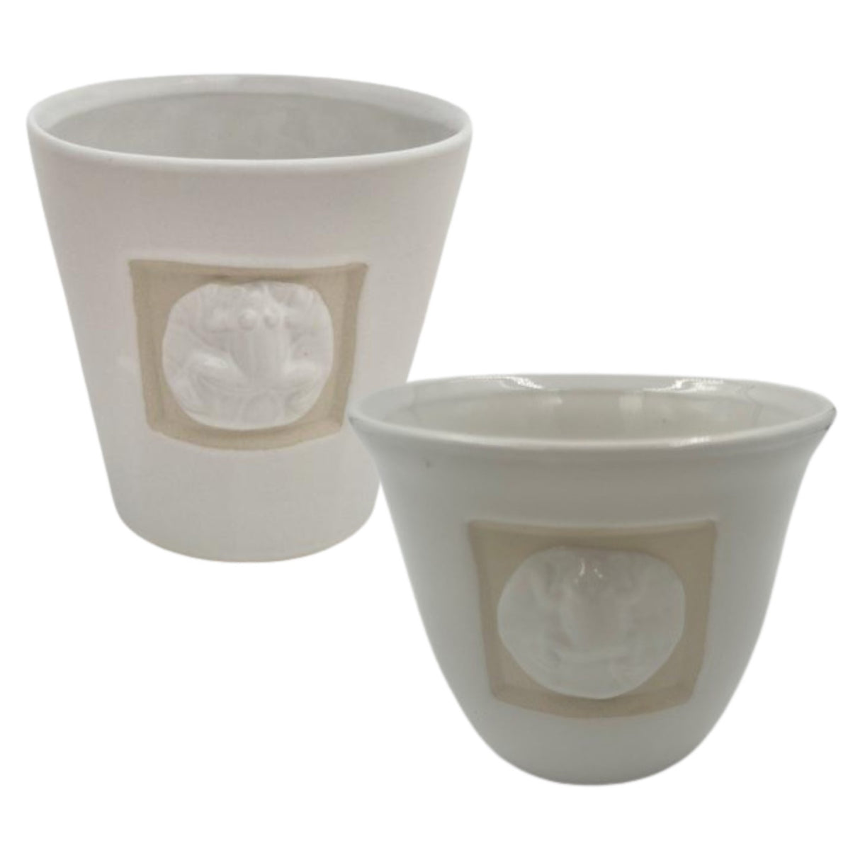 White Plant Pot with Frog Design - Various Sizes