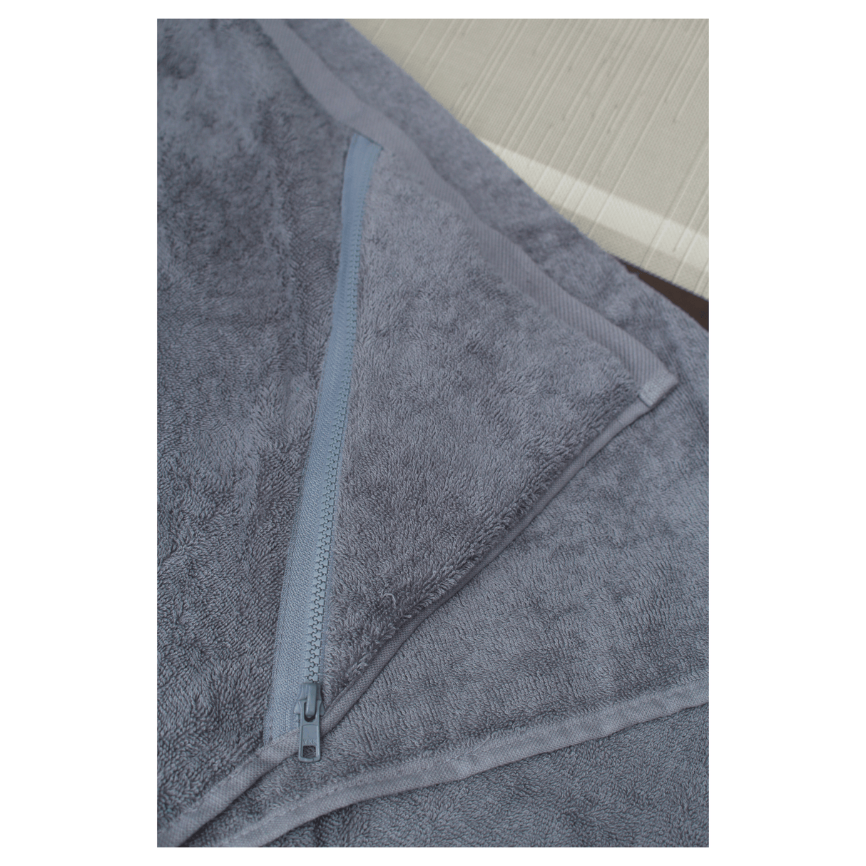 Travel Beech Towel With Hidden Pocket