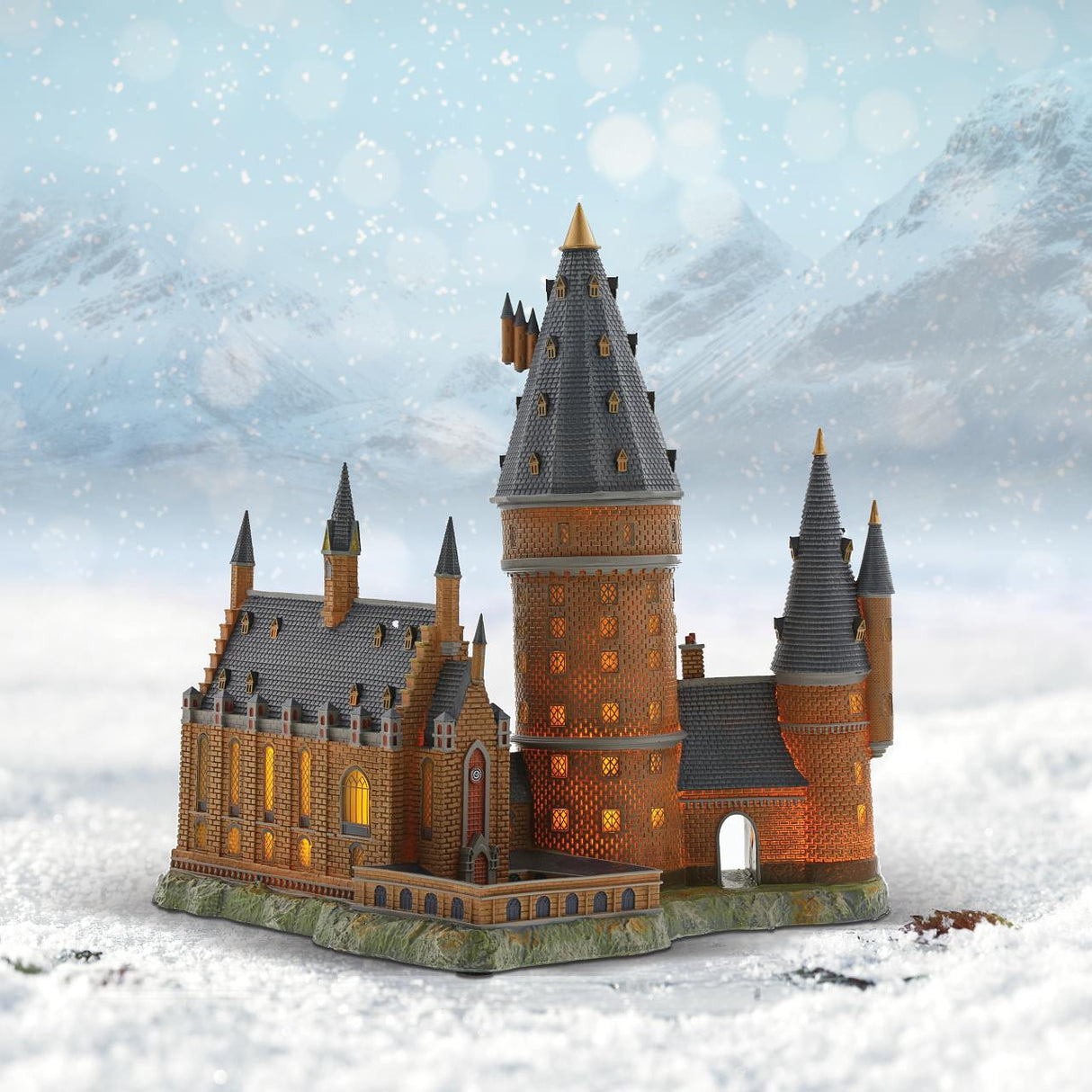 Harry Potter Hogwarts Great Hall and Tower Light Up Figurine