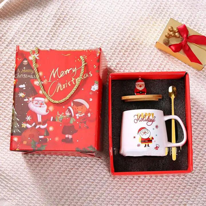 Merry Christmas Mug Set in Gift Box - Happy Holidays