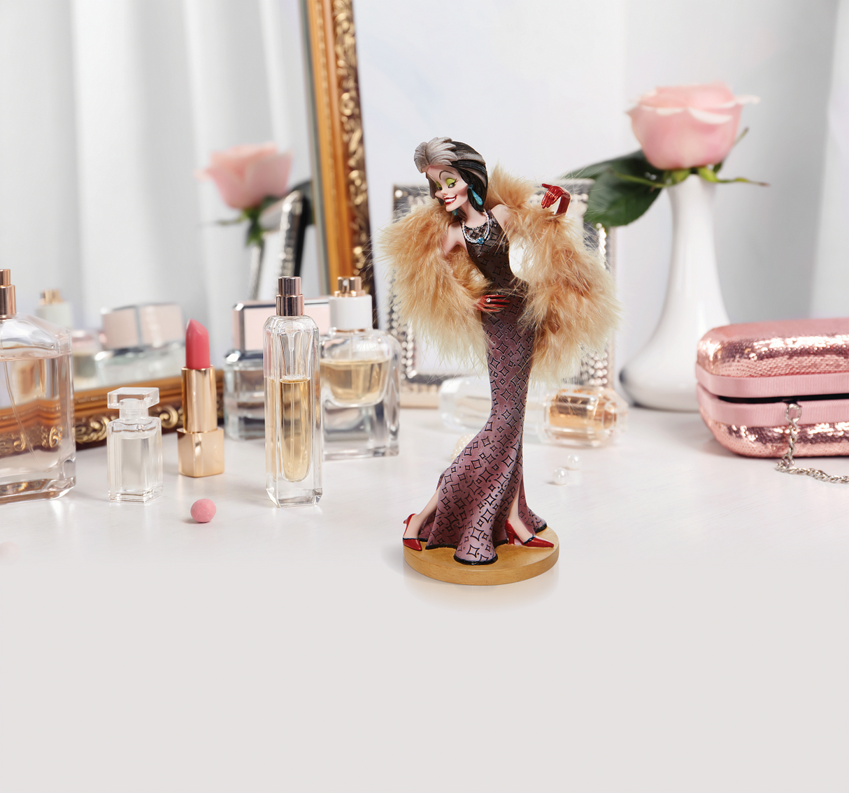 Disney Showcase Couture de Force Figurine - Cruella de Vil