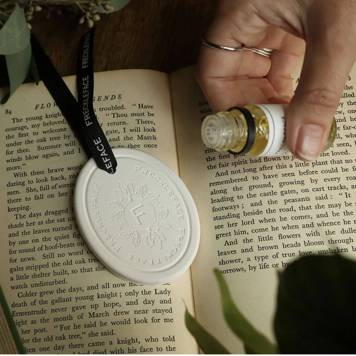 Freckleface Unscented Ceramic Scent Carrier