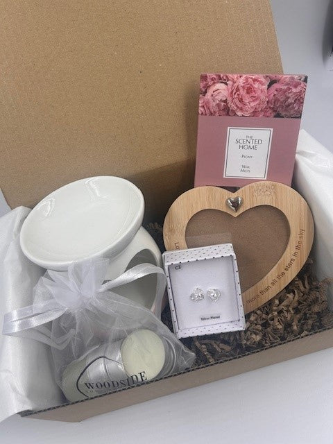 Hearts & Peonies Treat Box Gift Hamper 