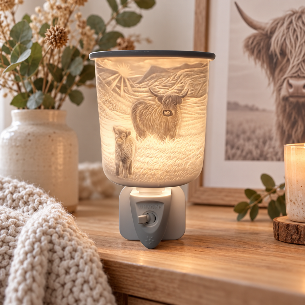 Cello Porcelain Plug In Electric Wax Melt Warmer - Highland Cow