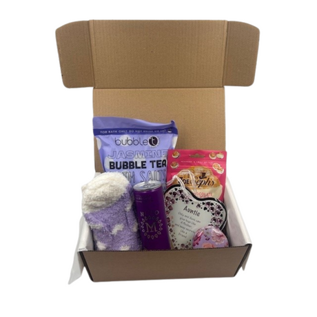 Auntie - Ultimate Night In Relax Bath Salts Treat Box