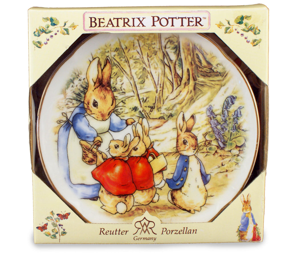 Beatrix Potter wall plate with Mrs Rabbit Peter & Bunnies illustration