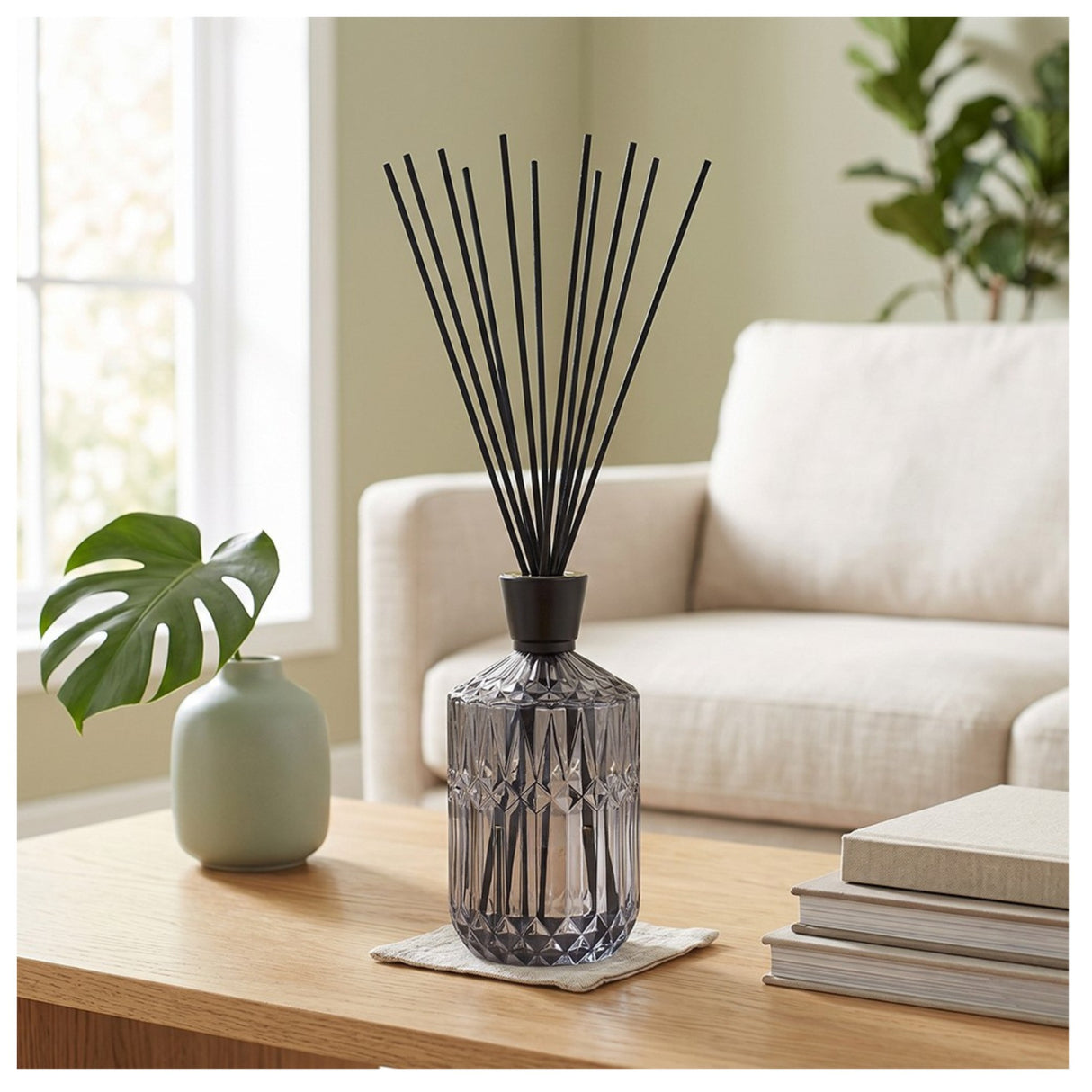 Maison Parfum Reed Diffuser 1 Litre - Cedarwood & Oakmoss