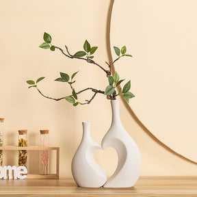 Woodside Home Living Heart Vase Set