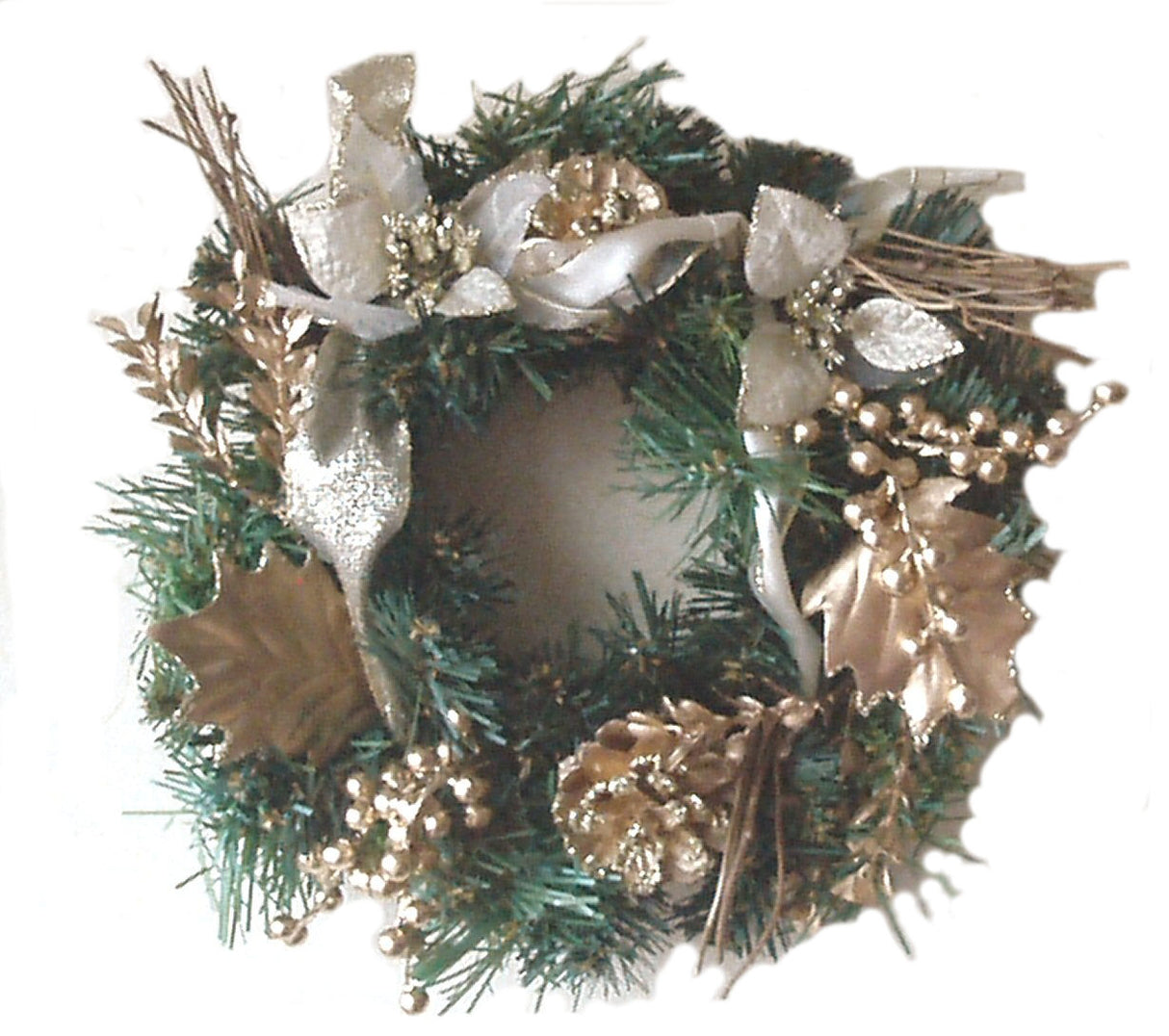 Christmas Wreath 25cm - Gold Pine Cones